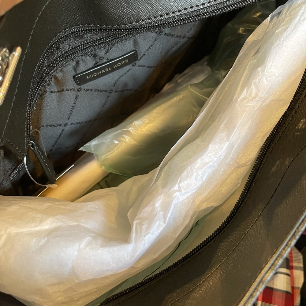 Michael Kors bag new - Picture 2 of 2